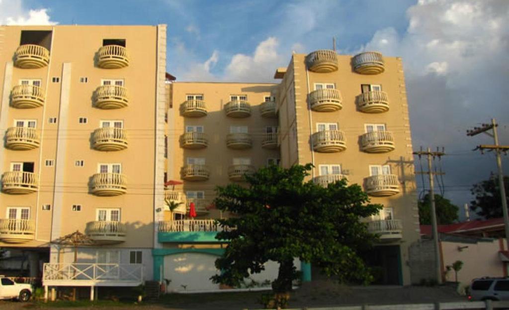 Hotel Art Deco Beach La Ceiba Ngoại thất bức ảnh