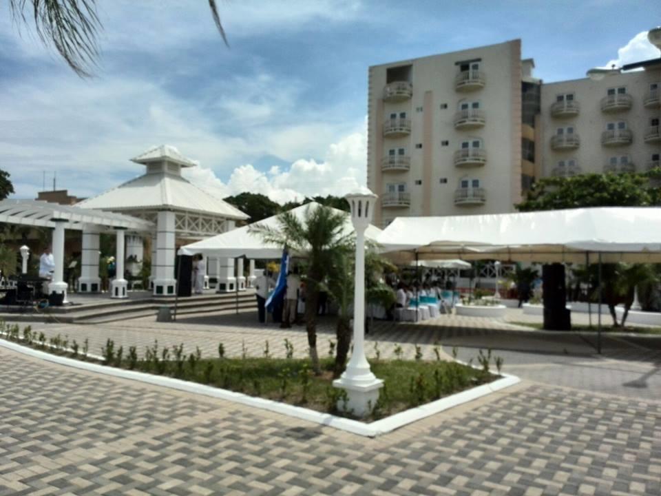 Hotel Art Deco Beach La Ceiba Ngoại thất bức ảnh