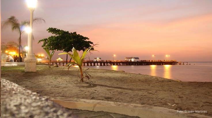 Hotel Art Deco Beach La Ceiba Ngoại thất bức ảnh