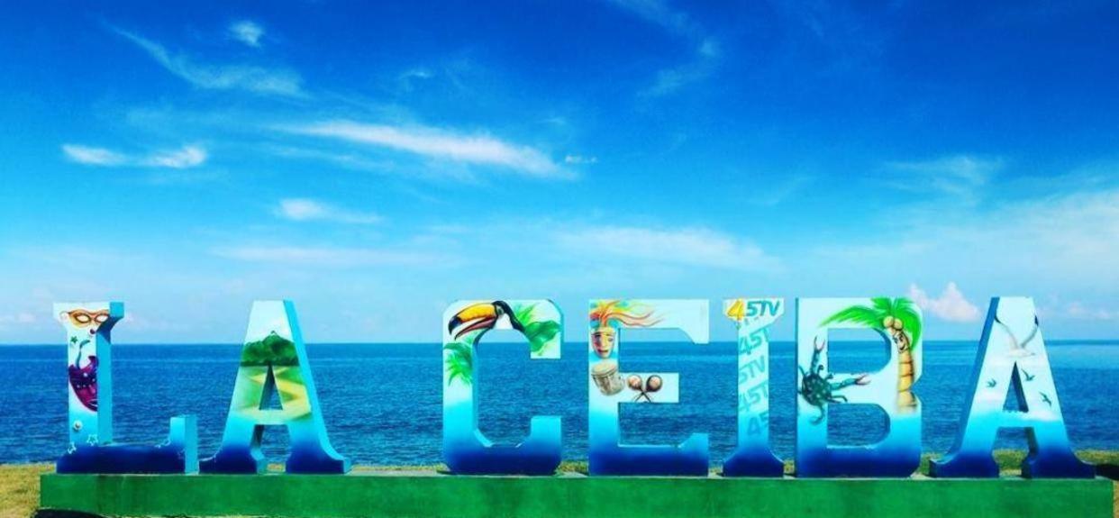 Hotel Art Deco Beach La Ceiba Ngoại thất bức ảnh